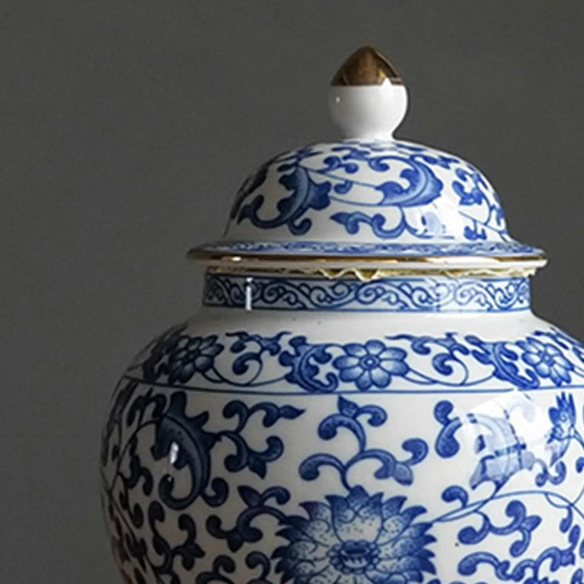 Blue and White Chinoiserie Ginger Jar, pattern detail